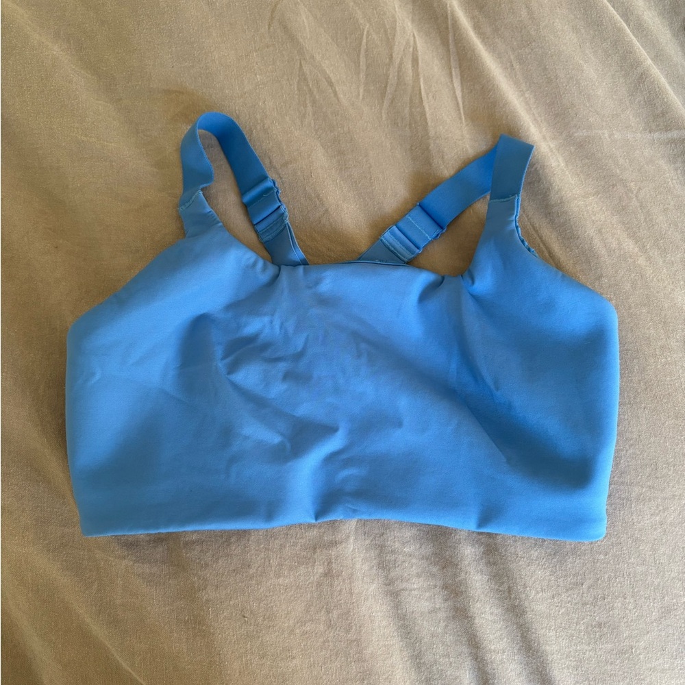 Lululemon Ultralu Square-Neck Workout Bra *Medium Support, D/DD Cup